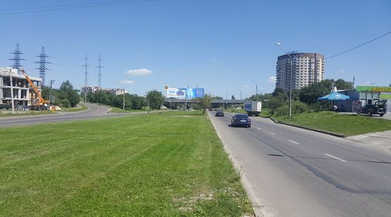 Фото рекламної площини за адресою Хуторивка ул., разделитель, автомойка, заезд на мост, левый Фото рекламної площини за адресою Хуторивка ул., разделитель, автомойка, заезд на мост, левый