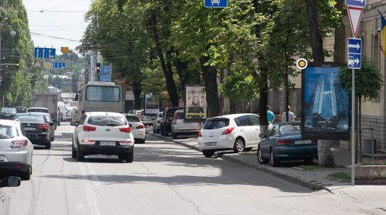 Фото рекламной плоскости по адресу Тараса Шевченко бул. 17 университет (1)