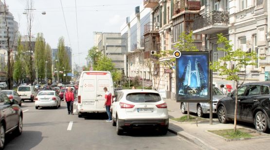 Фото рекламної площини за адресою Тараса Шевченко бул. 46а (2)