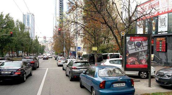 Фото рекламной плоскости по адресу Леси Украинки бул. 5