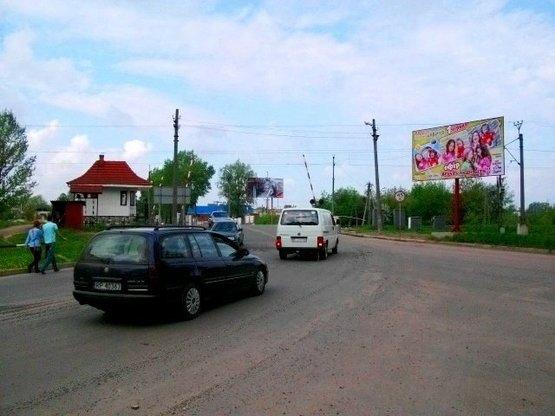 Фото рекламної площини за адресою Пластова вул. Фото рекламної площини за адресою Пластова вул.