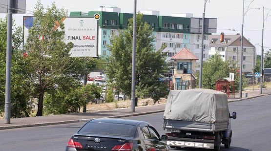 Фото рекламної площини за адресою Теодора Драйзера ул., напротив д.№36 Фото рекламної площини за адресою Теодора Драйзера ул., напротив д.№36