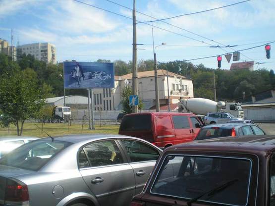Фото рекламної площини за адресою ул. Киквидзе, выезд на Железнодорожное шоссе, на светофоре