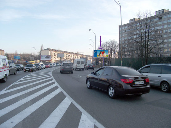 Фото рекламної площини за адресою Ленинградская пл./Харьковское шоссе Фото рекламної площини за адресою Ленинградская пл./Харьковское шоссе
