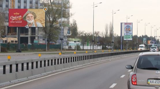 Фото рекламної площини за адресою Бажана Николая пр. Фото рекламної площини за адресою Бажана Николая пр.