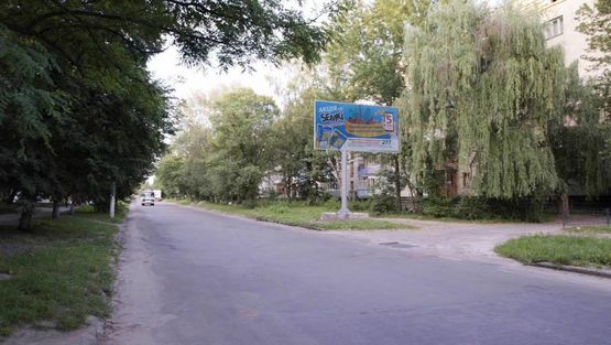 Фото рекламної площини за адресою Одинцова ул., 6 