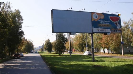 Фото рекламной плоскости по адресу Калиновская ул, к рынку, правый Фото рекламной плоскости по адресу Калиновская ул, к рынку, правый