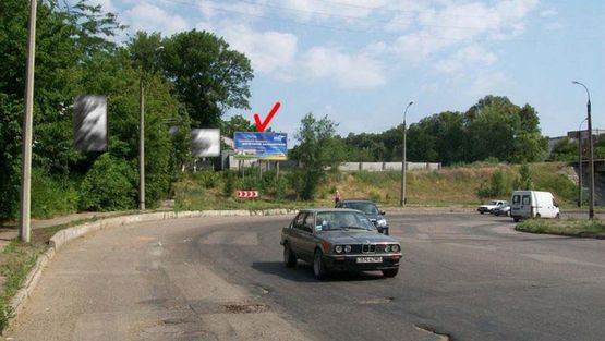 Фото рекламной плоскости по адресу Золотоношское шоссе - ул. Сумгаитская, в центр