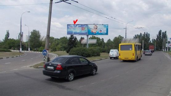 Фото рекламной плоскости по адресу 200 лет Херсона пл, из центра, к ул Буденного, левый