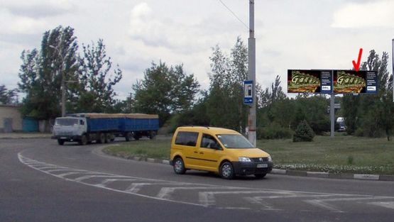 Фото рекламной плоскости по адресу 200 лет Херсона пл, из центра, правый Фото рекламной плоскости по адресу 200 лет Херсона пл, из центра, правый