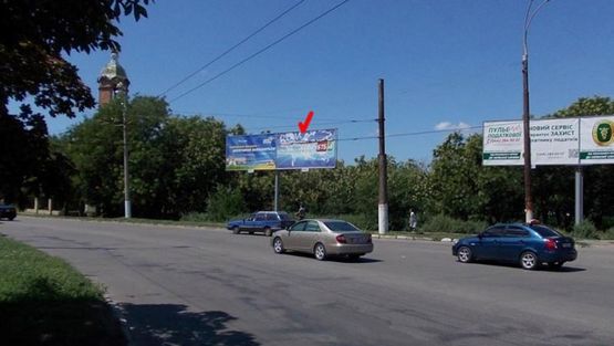 Фото рекламной плоскости по адресу Буденного ул / 200 лет Херсона пр., автовокзал, правый