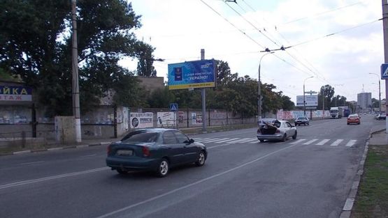 Фото рекламної площини за адресою Остовское шоссе / Судозавод