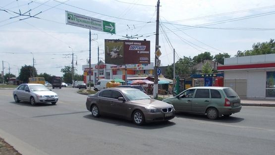 Фото рекламної площини за адресою Киндийское шоссе ТЦ САЛЮТ из города, правый Фото рекламної площини за адресою Киндийское шоссе ТЦ САЛЮТ из города, правый
