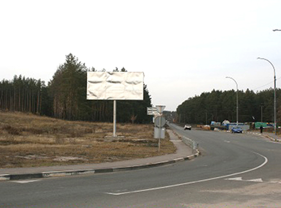 Фото рекламной плоскости по адресу ул. Соборная, на расстоянии 150м от круга, из Киева