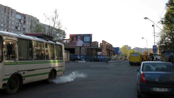 Фото рекламной плоскости по адресу Бандеры С ул