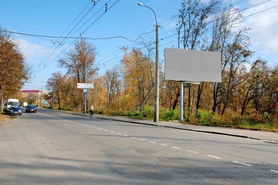 Фото рекламной плоскости по адресу вул.Глушець,21 _ біля Центрального ринку Фото рекламной плоскости по адресу вул.Глушець,21 _ біля Центрального ринку