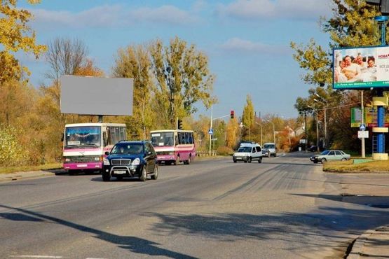 Фото рекламной плоскости по адресу вул.Набережна-Яровиця на кільці Фото рекламной плоскости по адресу вул.Набережна-Яровиця на кільці