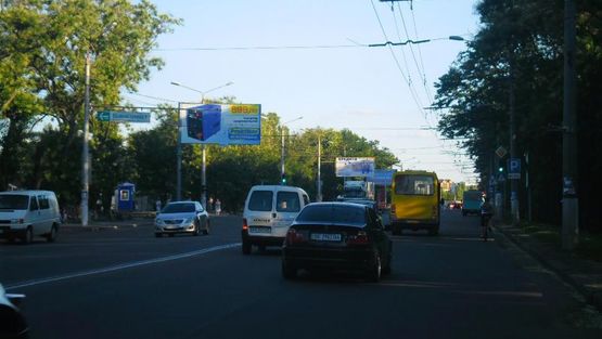 Фото рекламной плоскости по адресу Г.Сталинграда пр., район "Метро" (1)