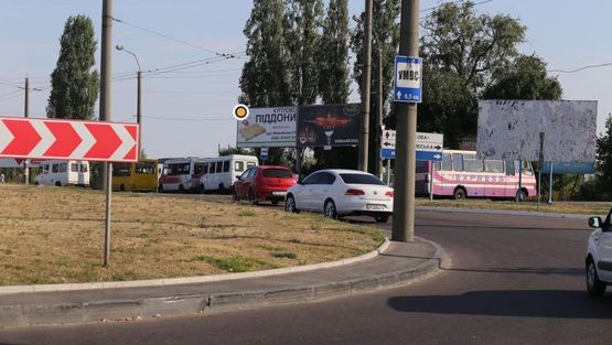 Фото рекламної площини за адресою Соборная ул, Млиновская ул, въезд со стороны Луцка, левый  А, въезд в город