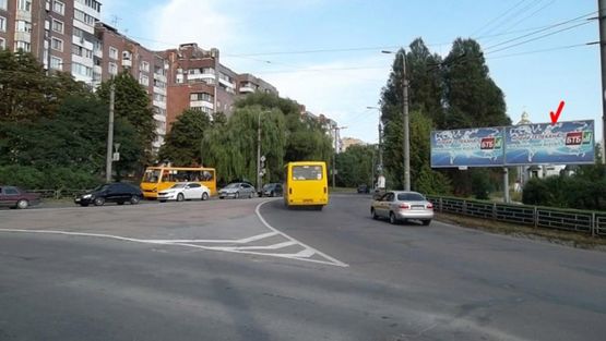 Фото рекламной плоскости по адресу Коновальца ул/Злуки ул, правый, из центра !!! Увага, розмір 2900х5900 !!!