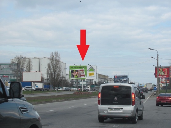 Фото рекламної площини за адресою Богатырская ул., на разделителе, выезд из города (завод "Оболонь") Фото рекламної площини за адресою Богатырская ул., на разделителе, выезд из города (завод "Оболонь")