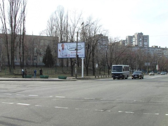 Фото рекламної площини за адресою Сверстюка Е.ул.(Расковой М. ул.)  ул.,  напротив дома № 15 ("Укрхимтрансамиак", "Приват Банк", "Украинский профессиональный Банк",500 м к ст. м.Левобережная) Фото рекламної площини за адресою Сверстюка Е.ул.(Расковой М. ул.)  ул.,  напротив дома № 15 ("Укрхимтрансамиак", "Приват Банк", "Украинский профессиональный Банк",500 м к ст. м.Левобережная)