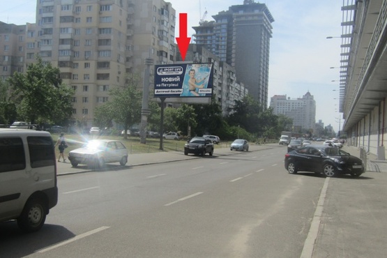 Фото рекламної площини за адресою Оболонский проспект, 30 (ТРЦ "Дрим Таун", станция метро Минская), в напр. Минской площади