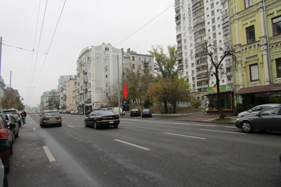 Фото рекламної площини за адресою Саксаганского ул., 54/56 (в сторону Победы просп., Universal банк, Дирекция художественных выставок, возле пиццерии Да Марио)