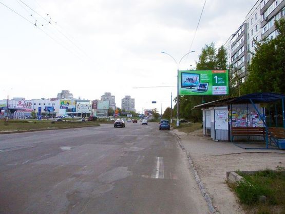 Фото рекламной плоскости по адресу Лушпы пр. - Серко ул. остановка (напротив АЗС "ANP",перед супермаркетом "Саммаркет")