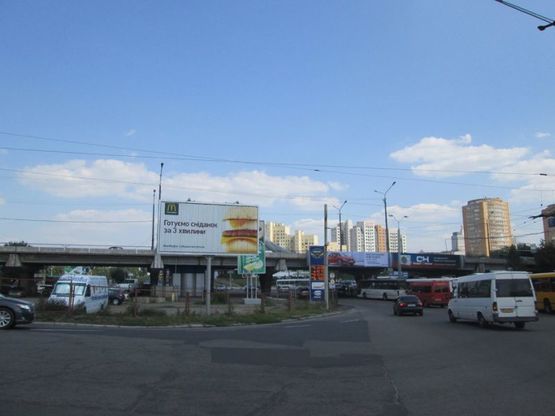 Фото рекламной плоскости по адресу ул.Плеханова - Центральный мост, призматрон Фото рекламной плоскости по адресу ул.Плеханова - Центральный мост, призматрон