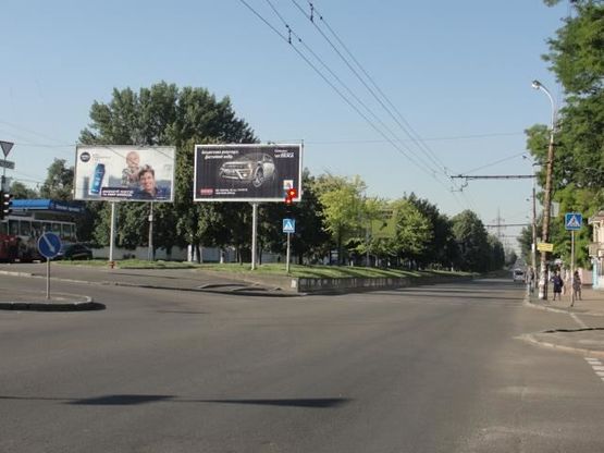 Фото рекламної площини за адресою Поля пр. - Орлыка пр., из центра, правый