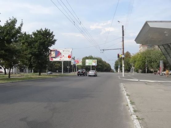 Фото рекламної площини за адресою Поля пр. - Орлыка пр., в центр