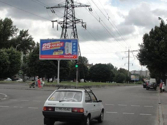 Фото рекламної площини за адресою Поля пр. - Стромцова ул., из центра