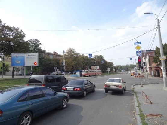 Фото рекламної площини за адресою Святослава Храброго ул. - Воскресенская ул., в центр Фото рекламної площини за адресою Святослава Храброго ул. - Воскресенская ул., в центр