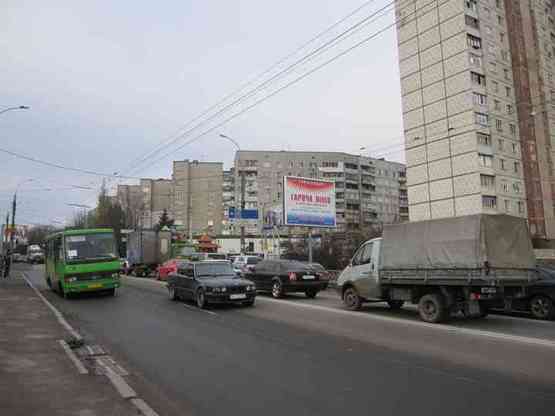 Фото рекламної площини за адресою ул. Деревянко/ ул.Балакирева Фото рекламної площини за адресою ул. Деревянко/ ул.Балакирева