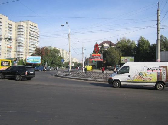 Фото рекламной плоскости по адресу м. Рівне, вул. А.Грушевського, в районі перехрестя з вул. Київською Фото рекламной плоскости по адресу м. Рівне, вул. А.Грушевського, в районі перехрестя з вул. Київською