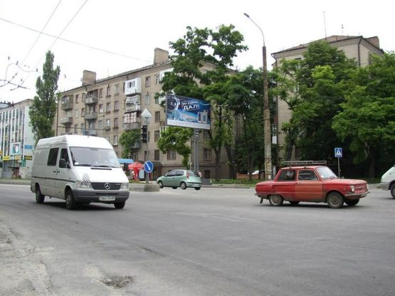 Фото рекламной плоскости по адресу вул.Перемоги-вул.Лермонтова, ст.А (призматрон)