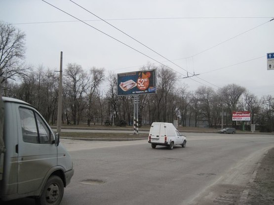 Фото рекламной плоскости по адресу пр.Соборний -вул.Б.Хмельницького, ст.Б (напрямок руху до греблі) (призматрон) Фото рекламной плоскости по адресу пр.Соборний -вул.Б.Хмельницького, ст.Б (напрямок руху до греблі) (призматрон)