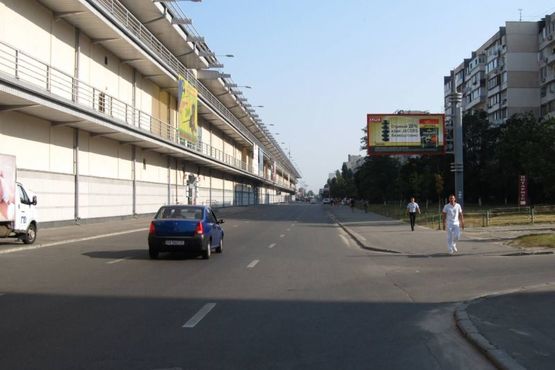 Фото рекламної площини за адресою Оболонський просп., 30; ТРЦ "Дрім Таун" (в напр. ст.метро "Героїв  Днепра") Фото рекламної площини за адресою Оболонський просп., 30; ТРЦ "Дрім Таун" (в напр. ст.метро "Героїв  Днепра")