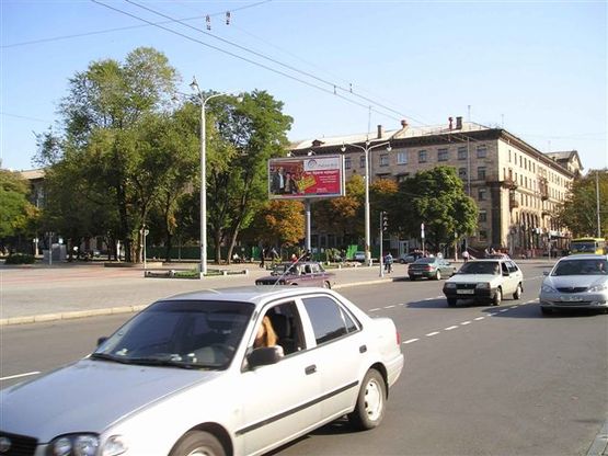 Фото рекламной плоскости по адресу пр.Леніна - пл.Маяковського Фото рекламной плоскости по адресу пр.Леніна - пл.Маяковського