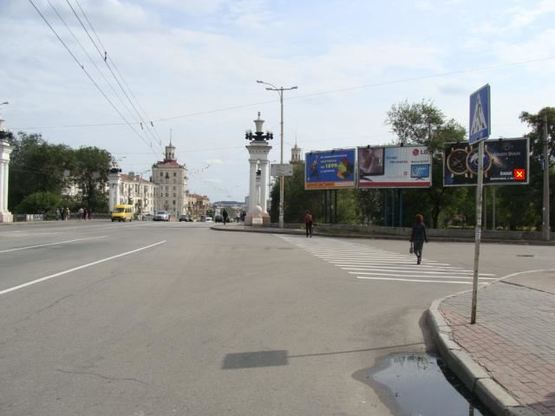 Фото рекламної площини за адресою пр.Соборний — вул.Тюленіна (призматрон)