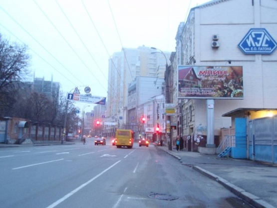 Фото рекламной плоскости по адресу Антоновича (Горького),  62  ( за 50 м до перекрёстка с ул.Ивана Фёдорова ) Фото рекламной плоскости по адресу Антоновича (Горького),  62  ( за 50 м до перекрёстка с ул.Ивана Фёдорова )