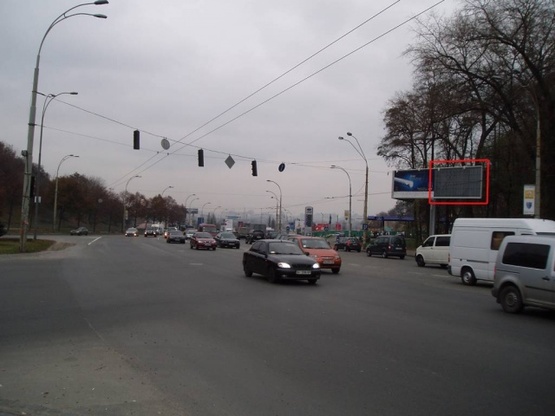 Фото рекламної площини за адресою Дружбы Народов бульвар (площадь ГВОВ) зелёная зона - ( 1 )