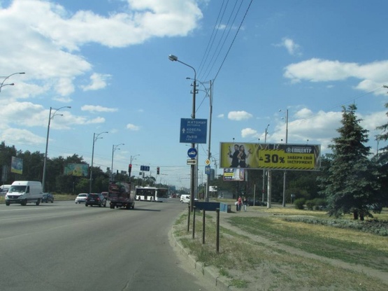 Фото рекламной плоскости по адресу Братиславская / пр. Лесной