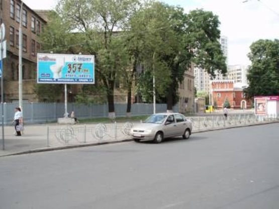 Фото рекламной плоскости по адресу Московская(возле з-да "Арсенал")