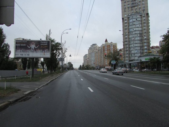 Фото рекламной плоскости по адресу Героїв Сталінграду проспект, 4 (навпроти) рух від проспекту Степана Бандери, ліворуч Фото рекламной плоскости по адресу Героїв Сталінграду проспект, 4 (навпроти) рух від проспекту Степана Бандери, ліворуч
