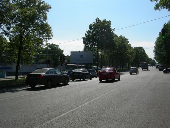 Фото рекламної площини за адресою ул.Чкалова - ул.Ленина, призматрон в центр Фото рекламної площини за адресою ул.Чкалова - ул.Ленина, призматрон в центр
