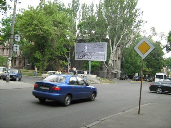 Фото рекламной плоскости по адресу ул. Гоголя, 9  в центр Фото рекламной плоскости по адресу ул. Гоголя, 9  в центр