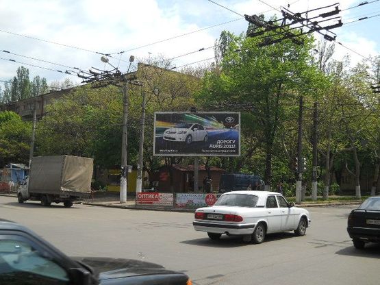 Фото рекламної площини за адресою Космонавтов угол Филатова А1 Фото рекламної площини за адресою Космонавтов угол Филатова А1