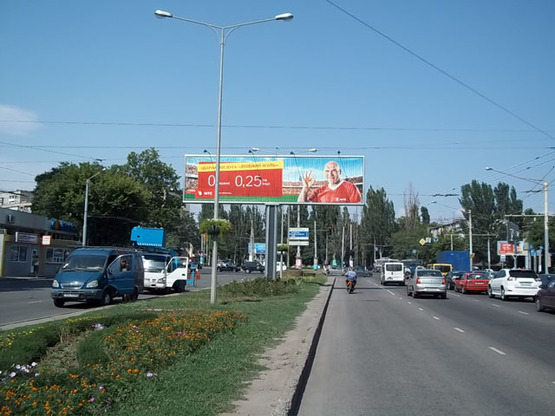 Фото рекламной плоскости по адресу Люстдорфская дор. Филатова №1 левый А2